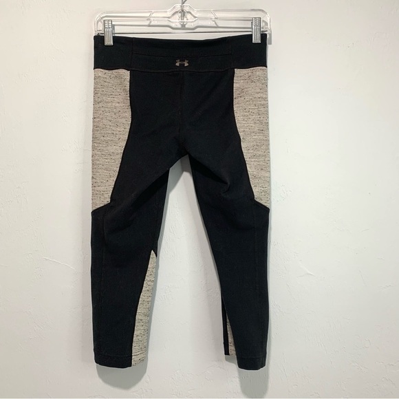 Under Armour Black & Gray Compression Workout Capri Crop Leggings Size Small - Picture 4 of 7